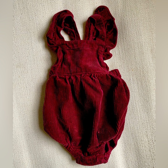 Old Navy Corduroy One-Piece Romper for Baby, size 12-18 months - Picture 1 of 4